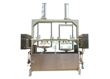 Máquina de moldear semi automática de la celulosa produciendo el paquete electrónico