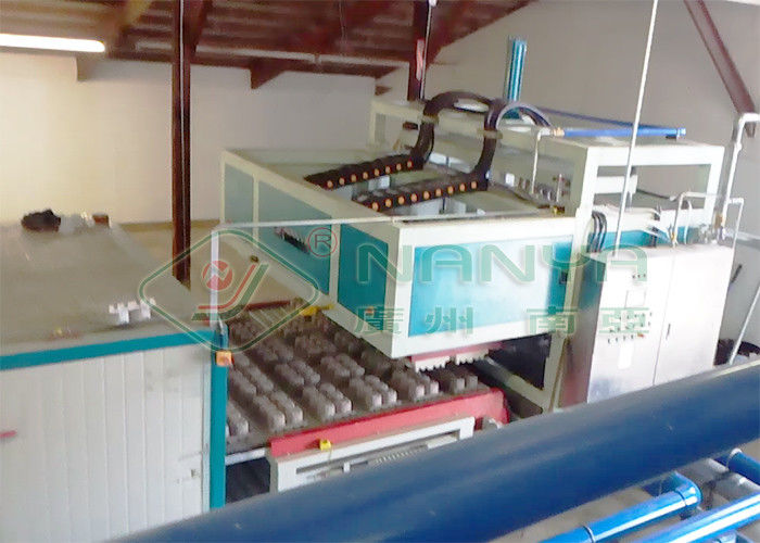 Máquina de moldeado de celulosa totalmente automática para el paquete electrónico industrial interno/ Máquina de fabricación de paquetes industriales de celulosa